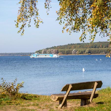 Ferienhaus Schwanensee Fuenfseen Екстериор снимка