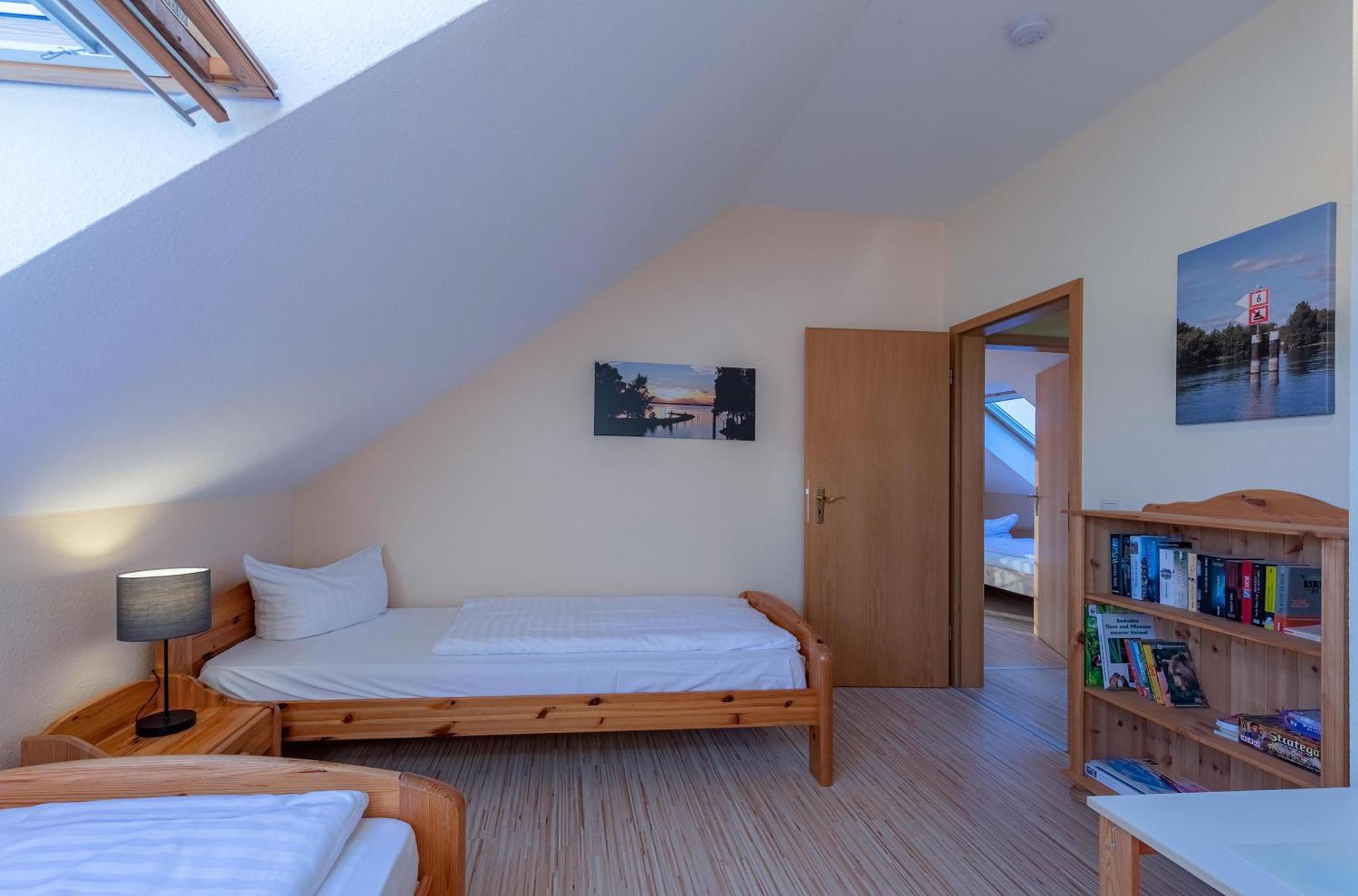 Ferienhaus Schwanensee Fuenfseen Екстериор снимка