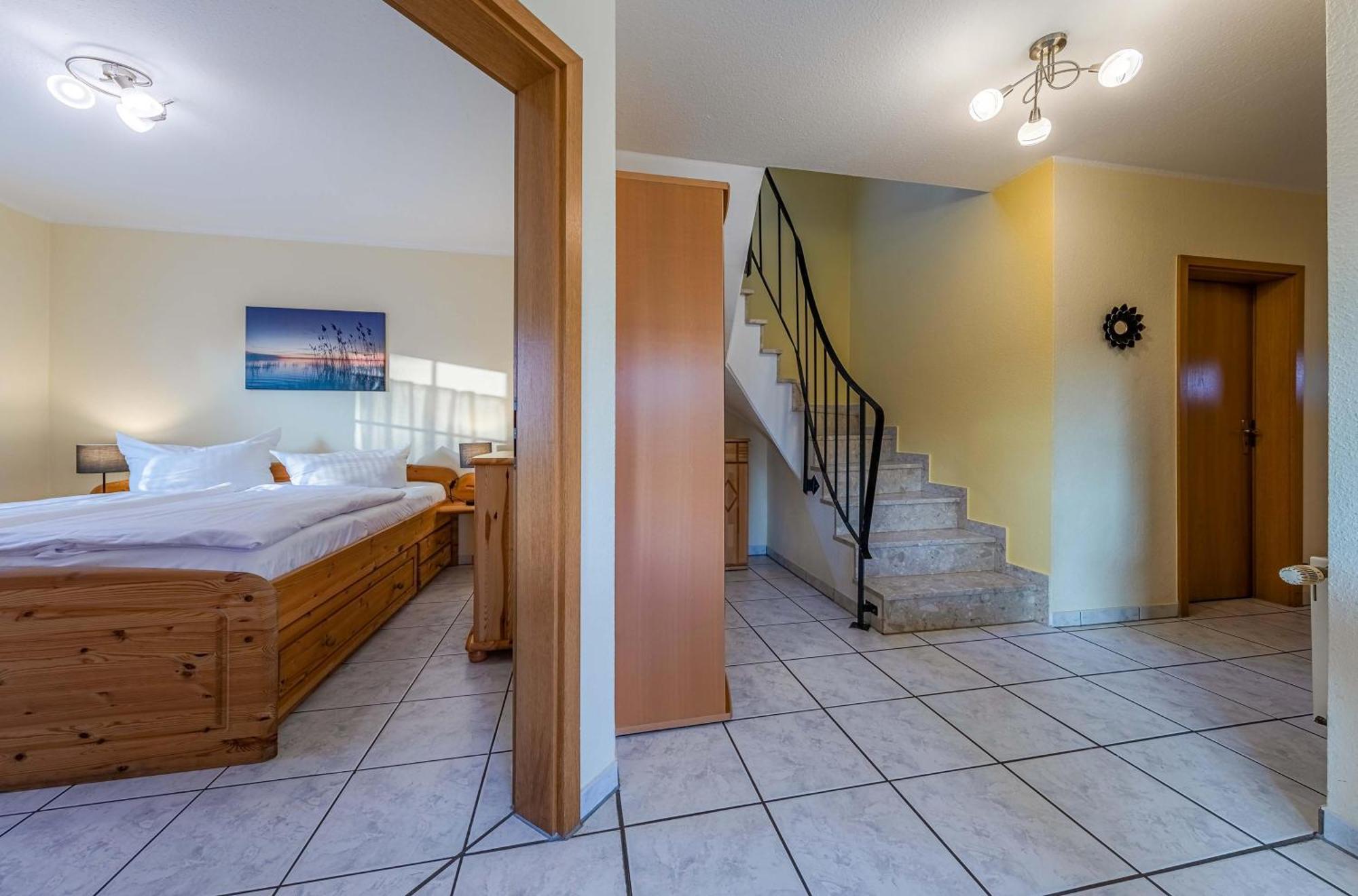 Ferienhaus Schwanensee Fuenfseen Екстериор снимка
