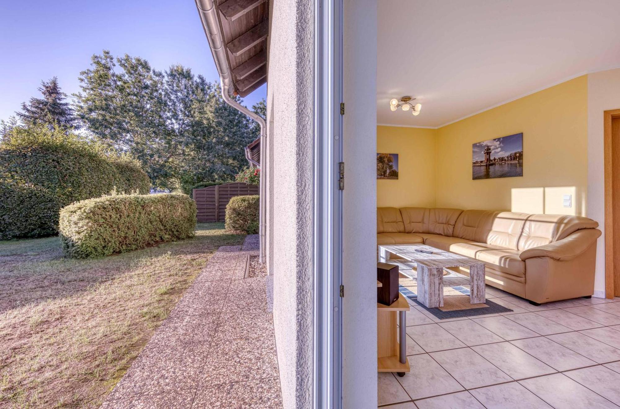 Ferienhaus Schwanensee Fuenfseen Екстериор снимка