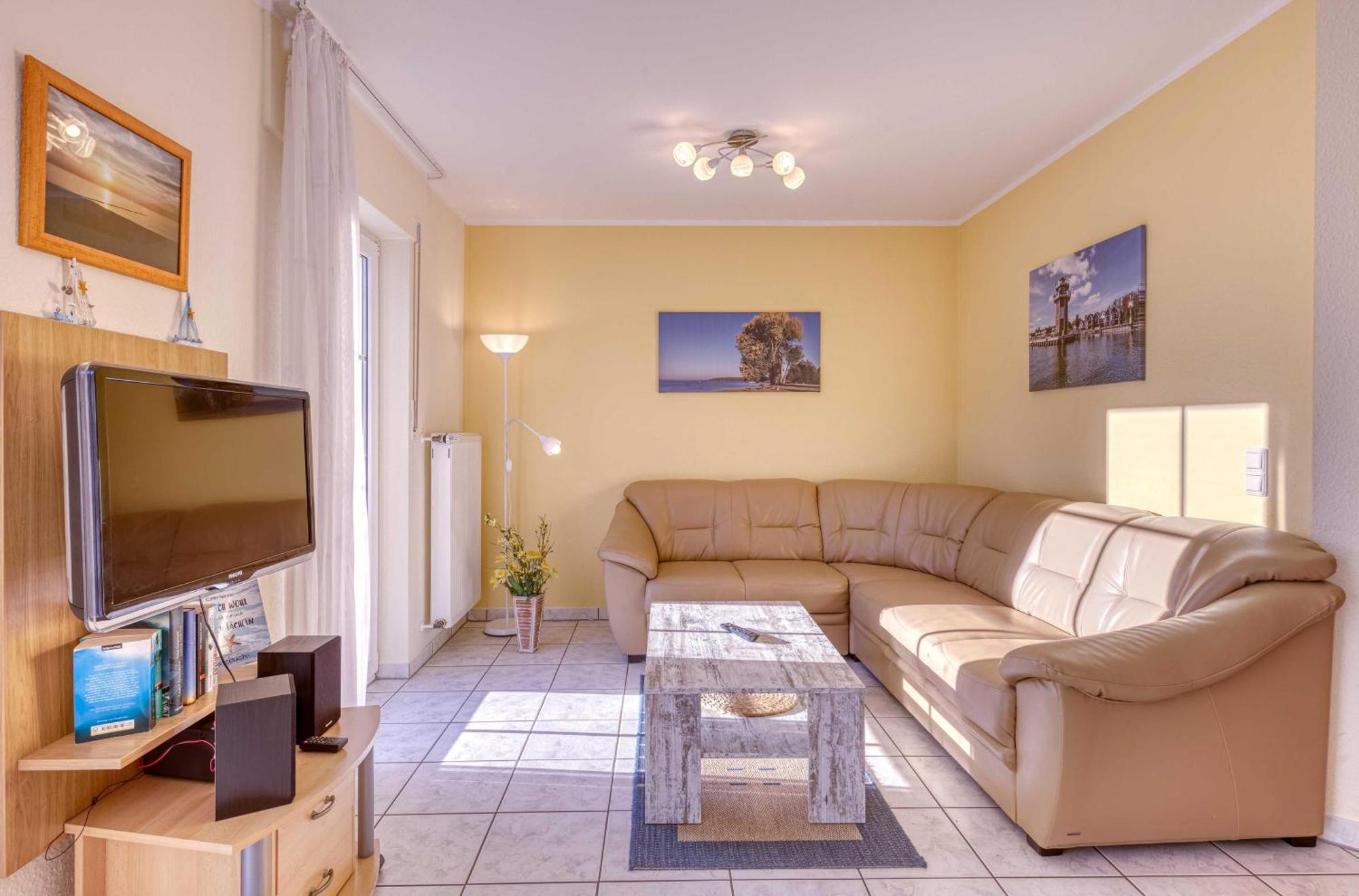 Ferienhaus Schwanensee Fuenfseen Екстериор снимка
